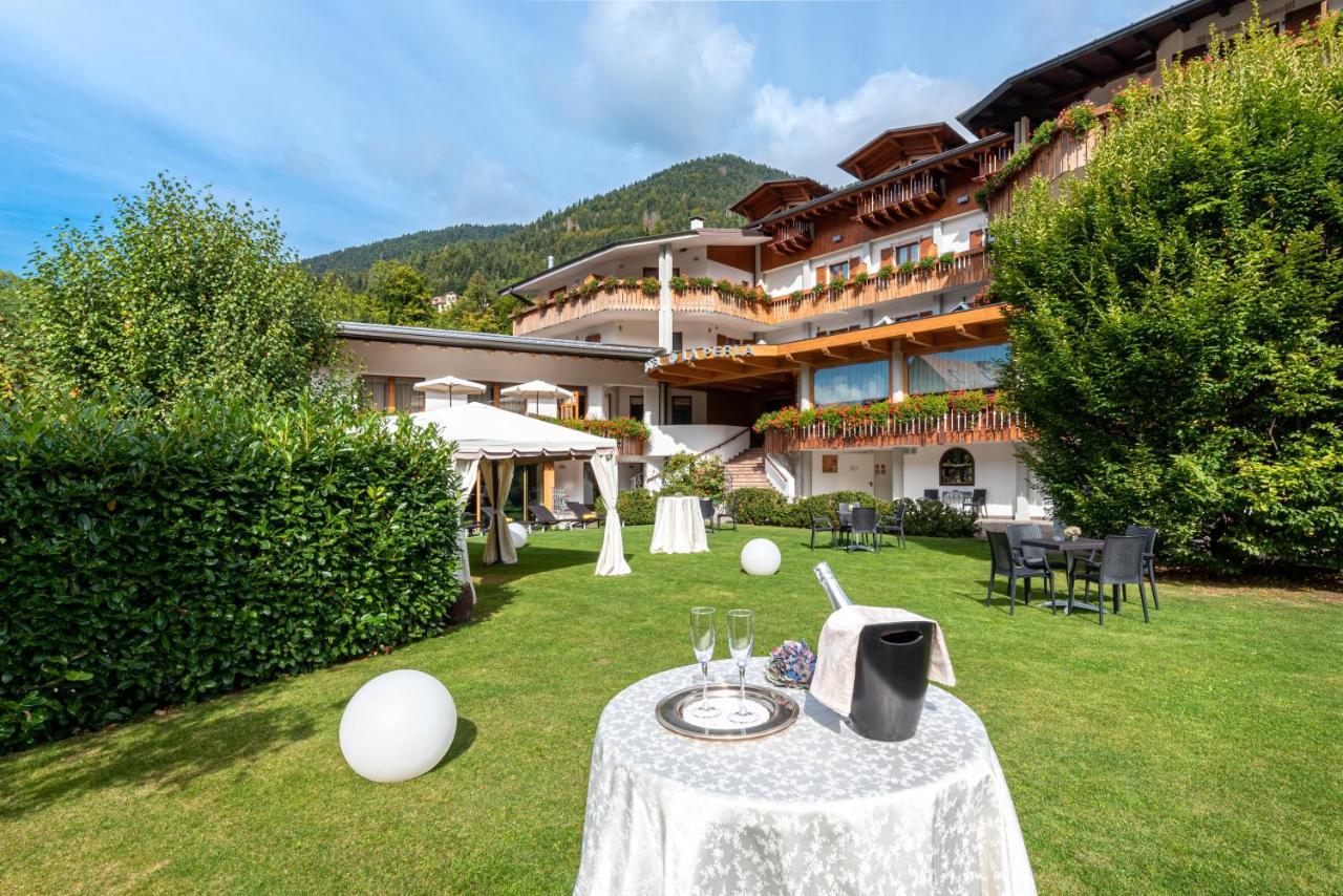 Hotel La Perla Ravascletto Esterno foto